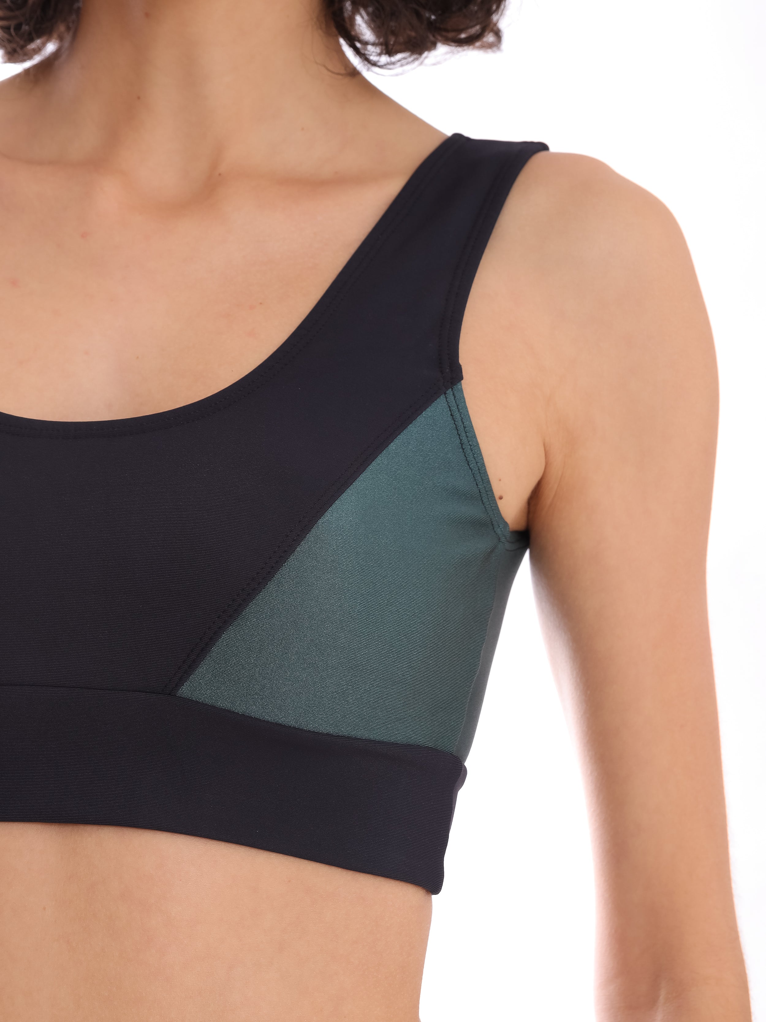 Flow Black Green High Support Sports Bra