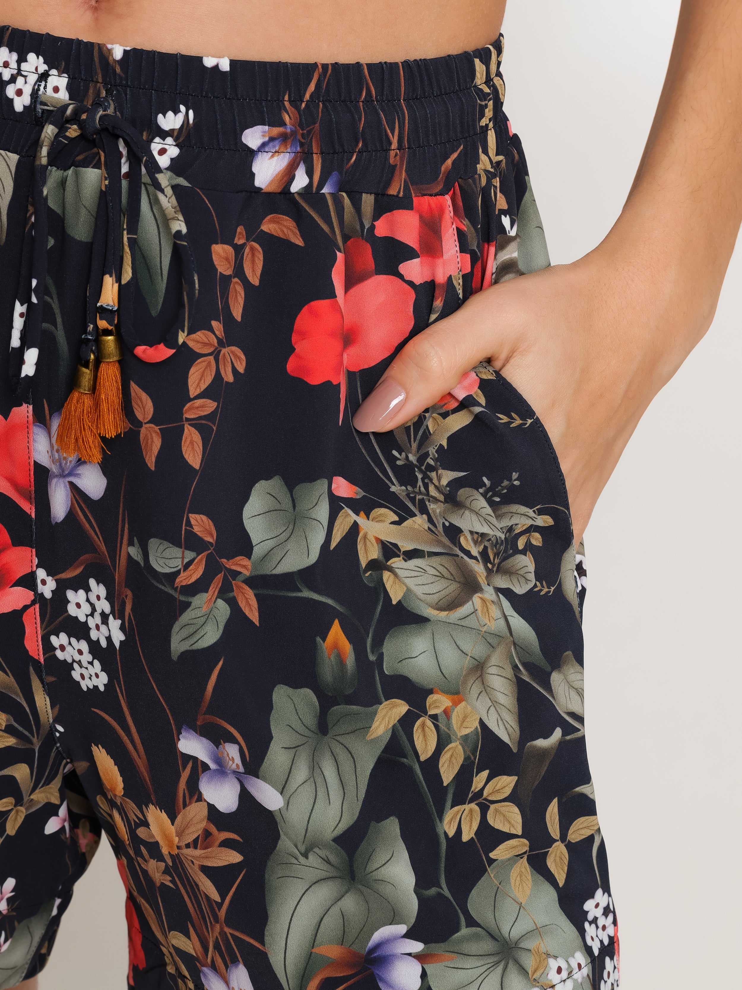Cannes Floral-Print Shorts Orvalho