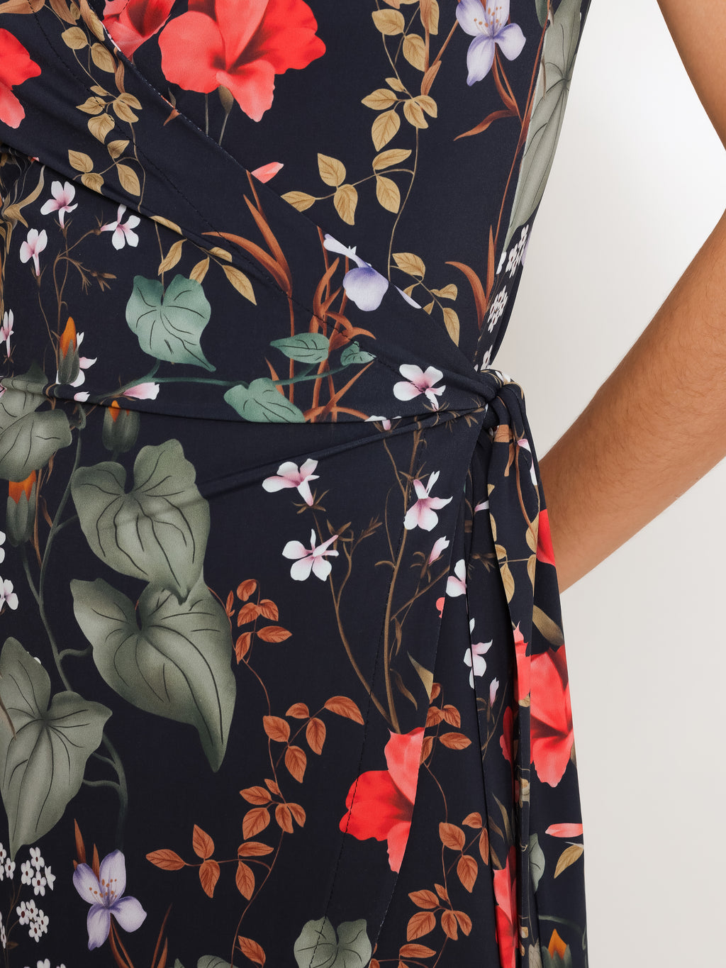 Falcao Floral-Print V-Neck Midi  Dress Orvalho