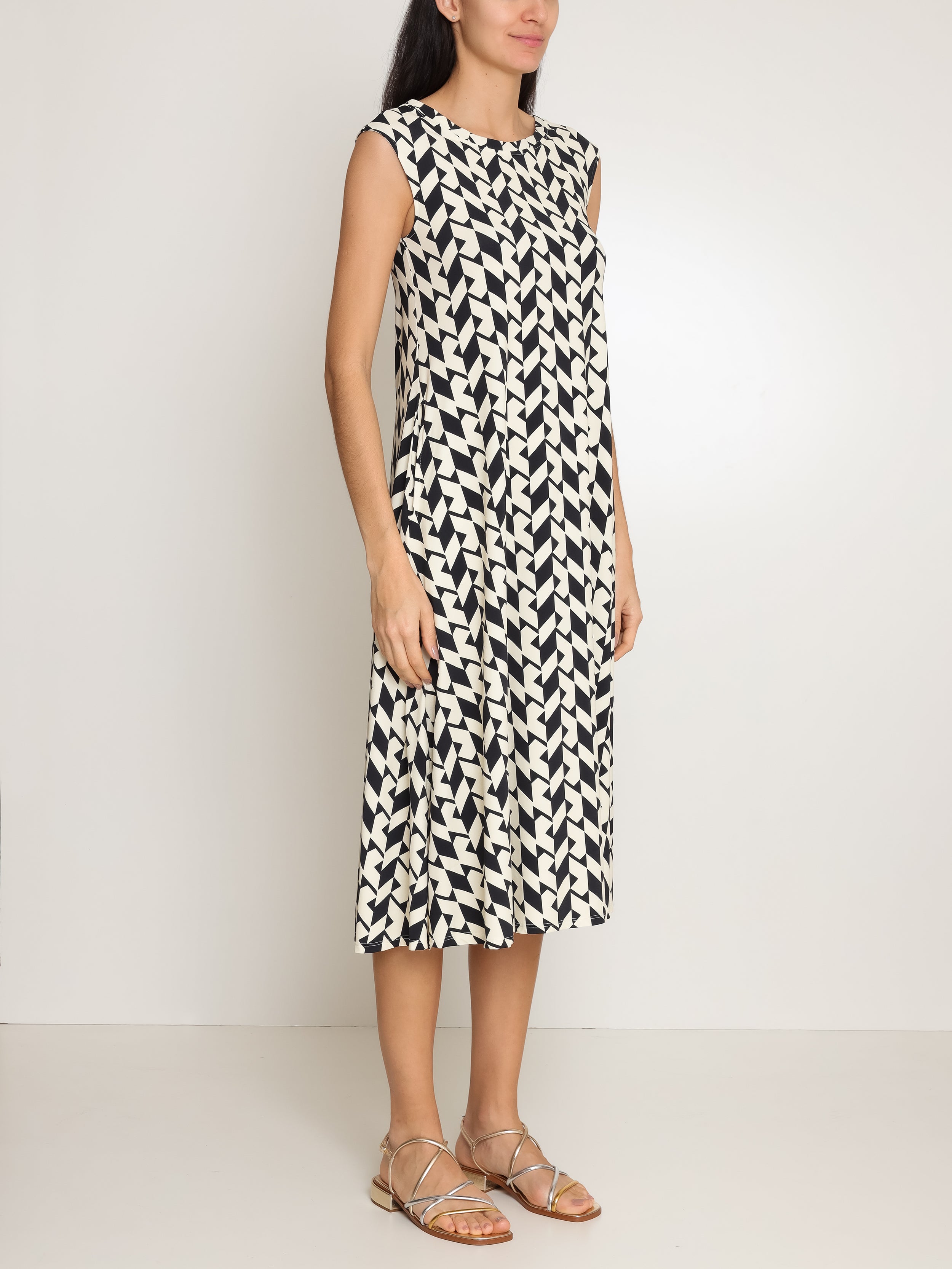Tiê Geometric-Print A-Line Silhouette Side-Seam Pockets Midi Dress Zaya