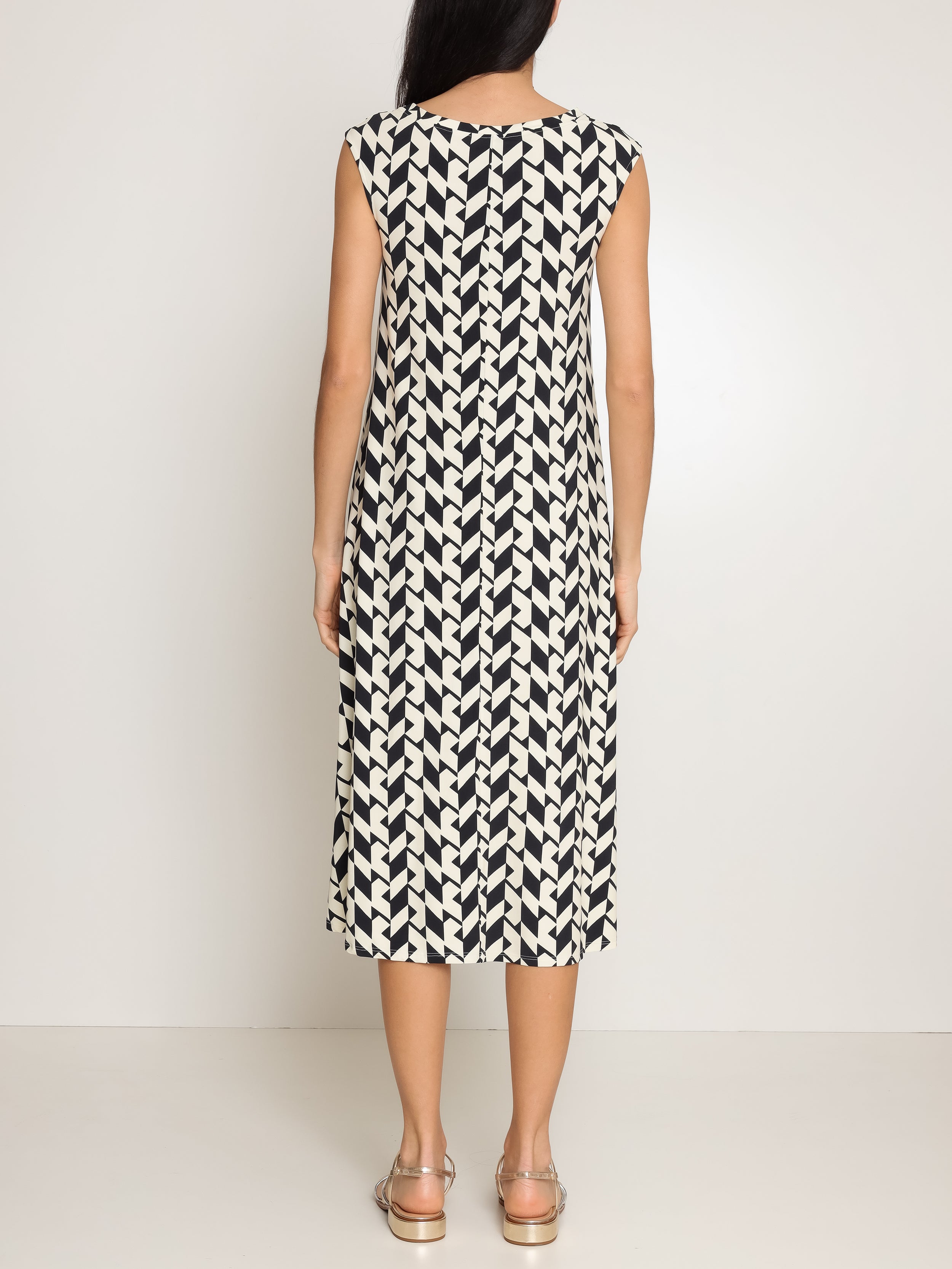 Tiê Geometric-Print A-Line Silhouette Side-Seam Pockets Midi Dress Zaya