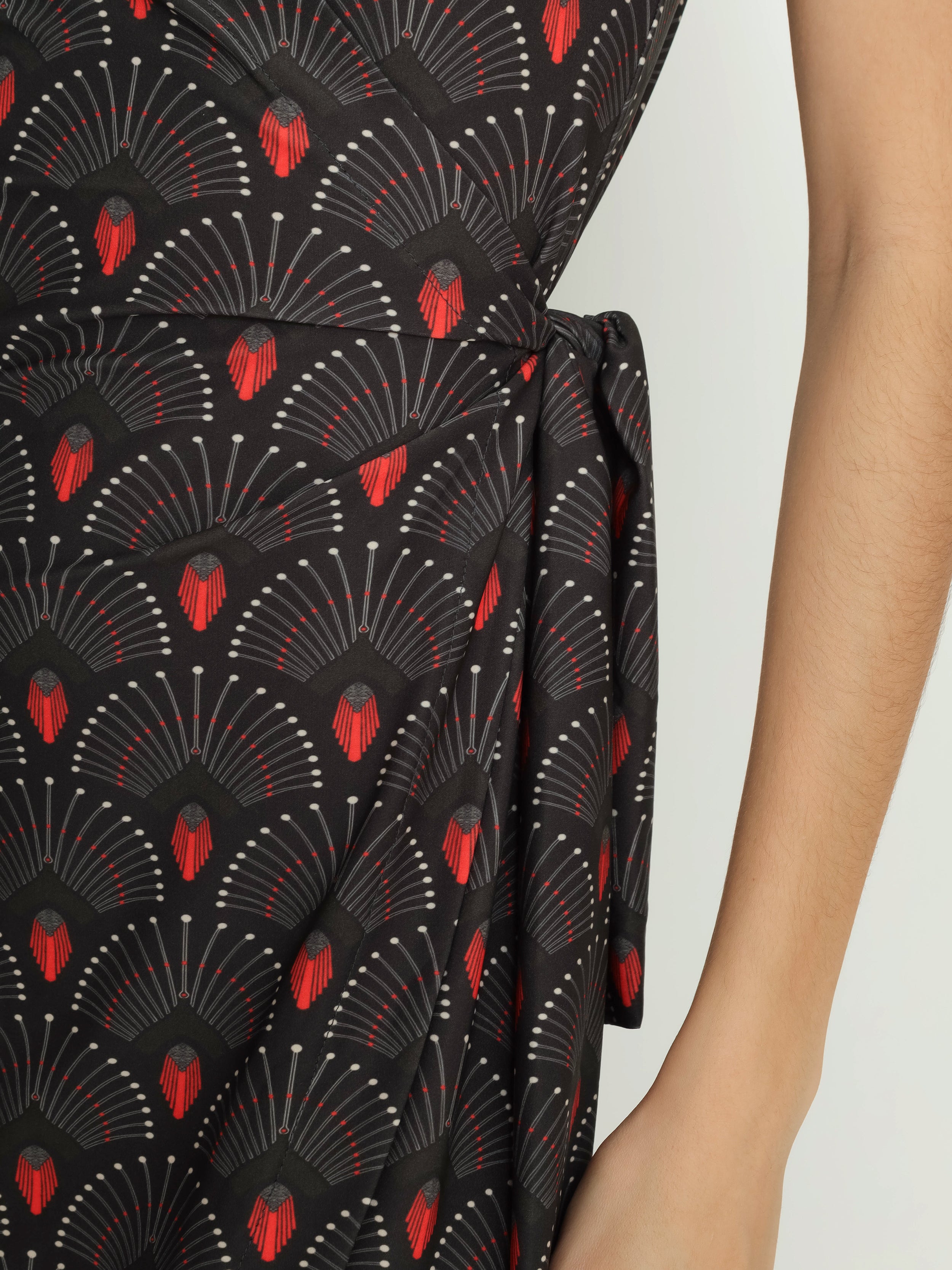 Falcao Geometric-Print V-Neck Midi  Dress Cocar
