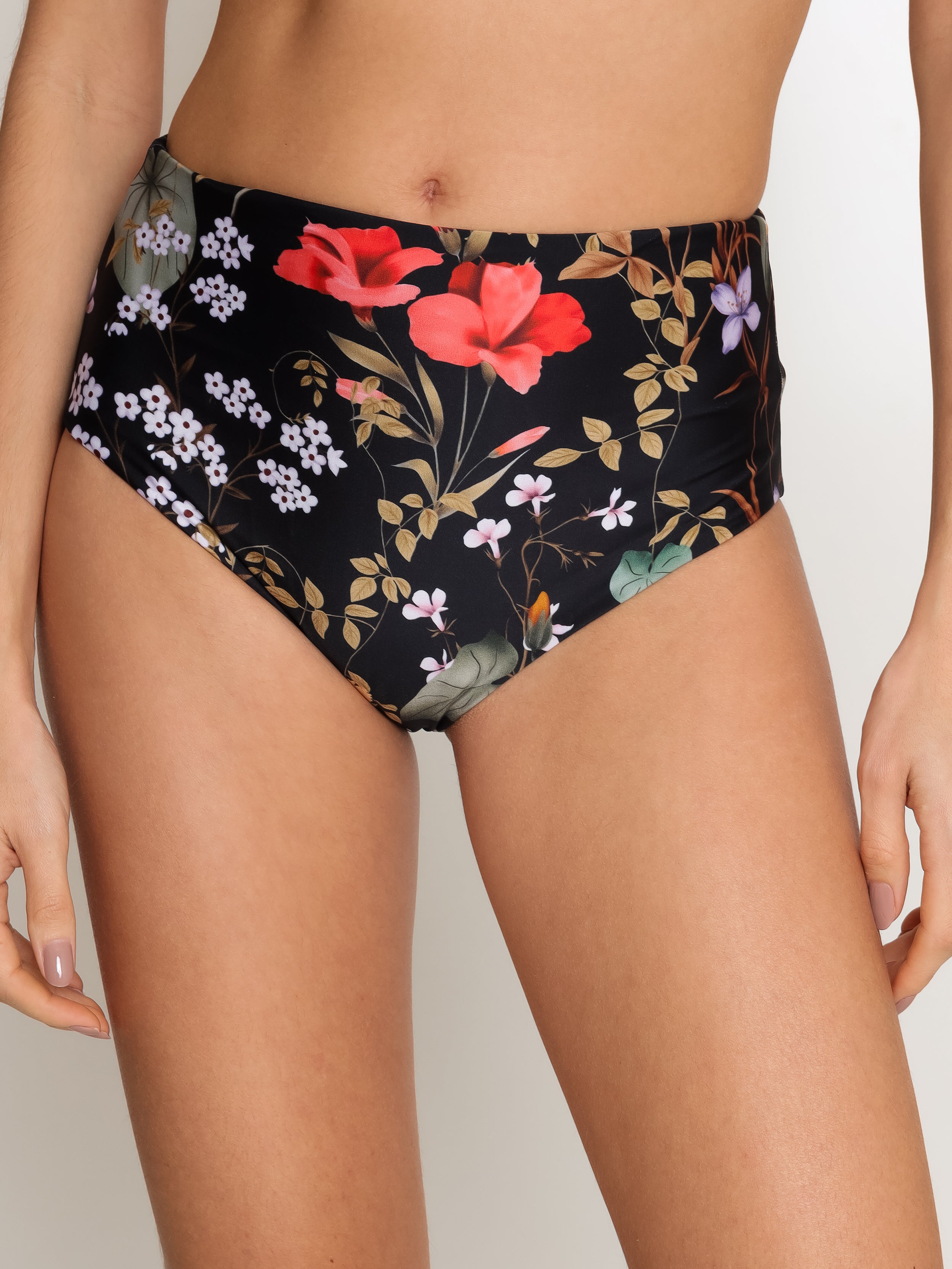 Violeta Floral-Print Hot Pant Bikini Bottoms Orvalho