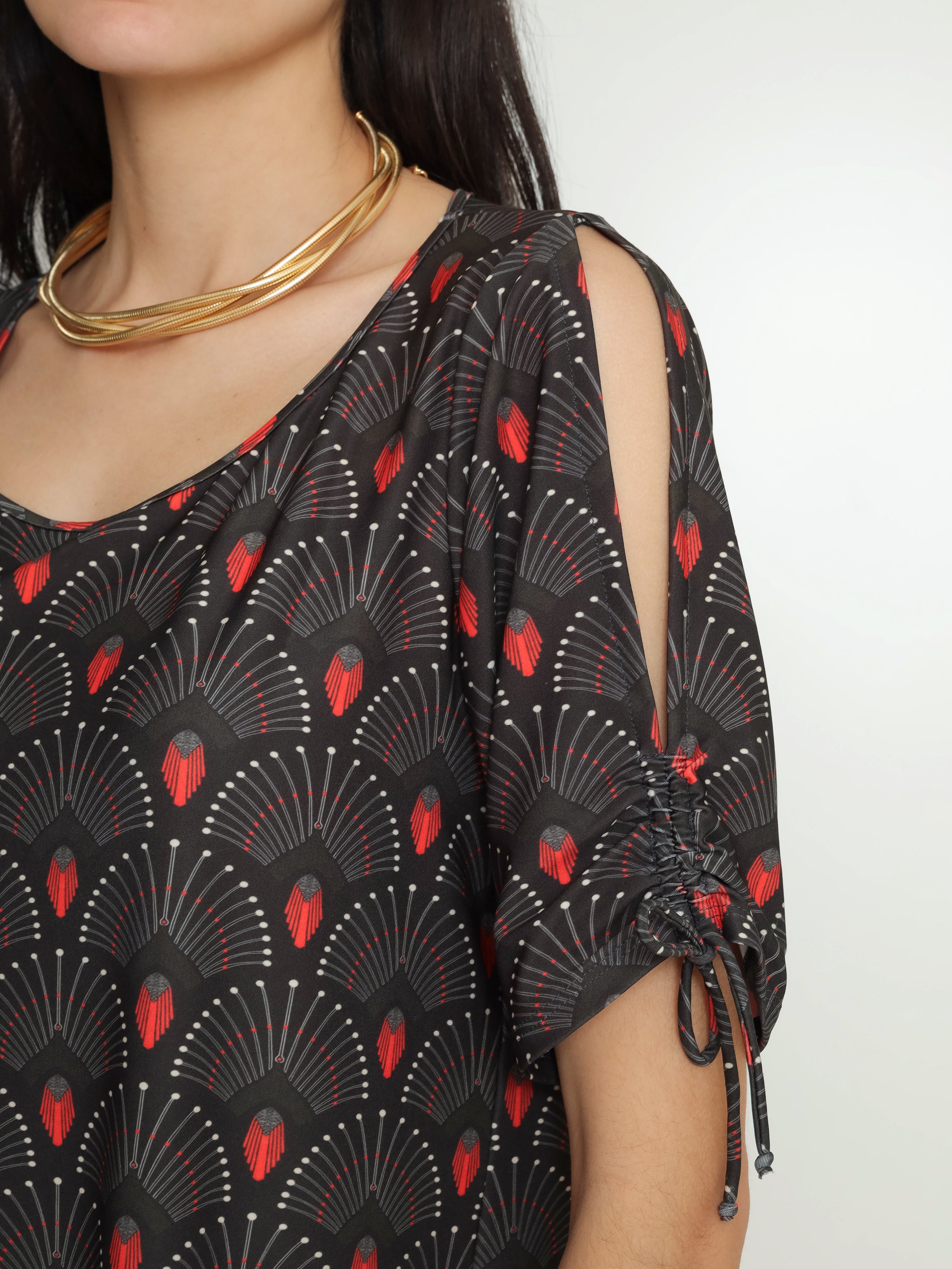 Batuira Geometric-Print Dress Cocar