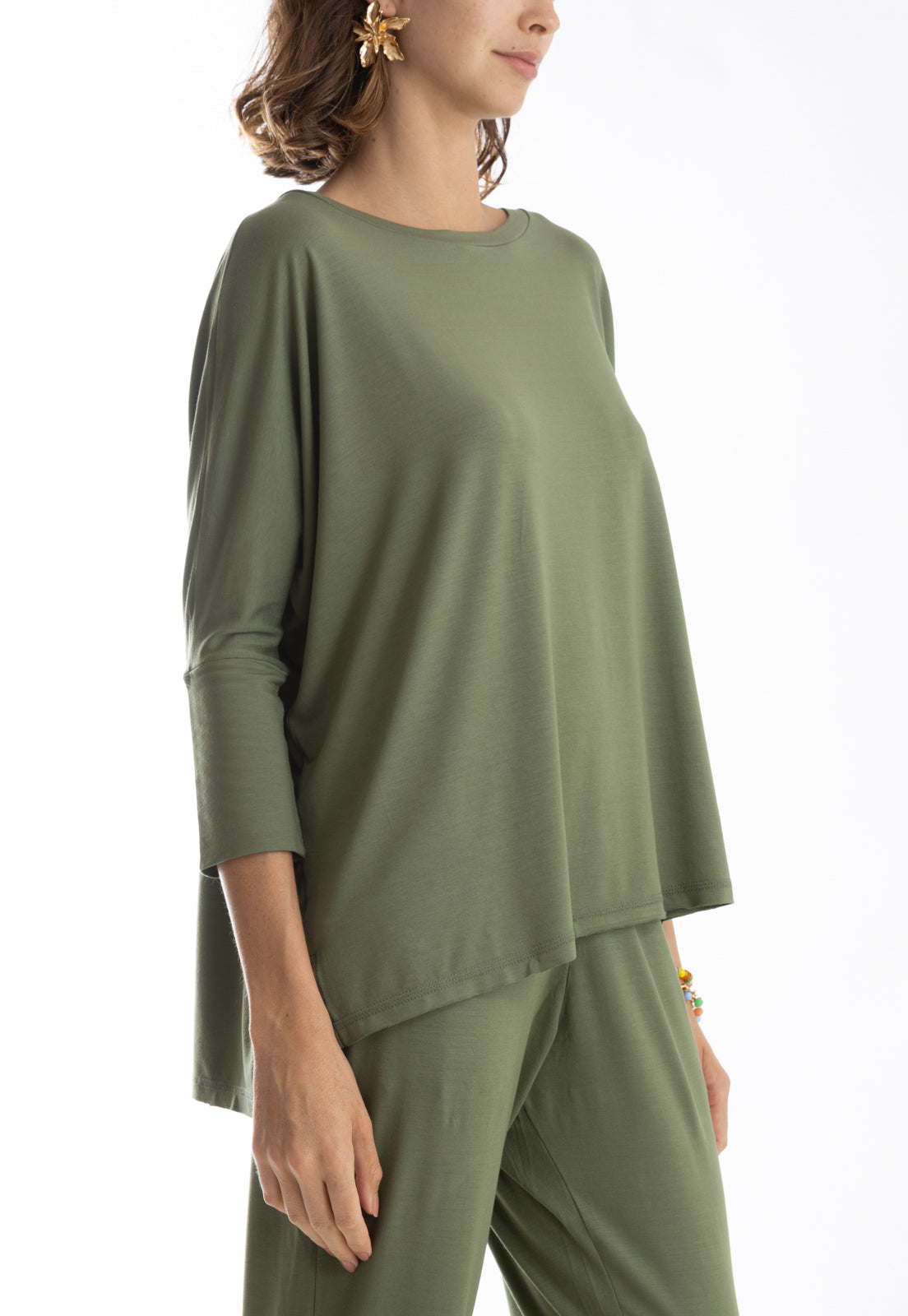 Mainá Military Green Plain T-Shirt